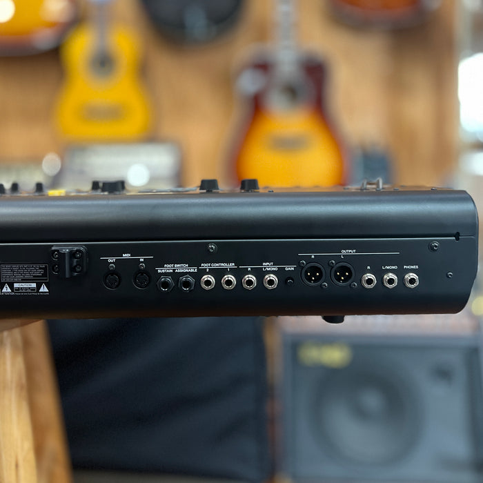 USED Yamaha cp73 73-Key Stage Piano w/ Roller Bag