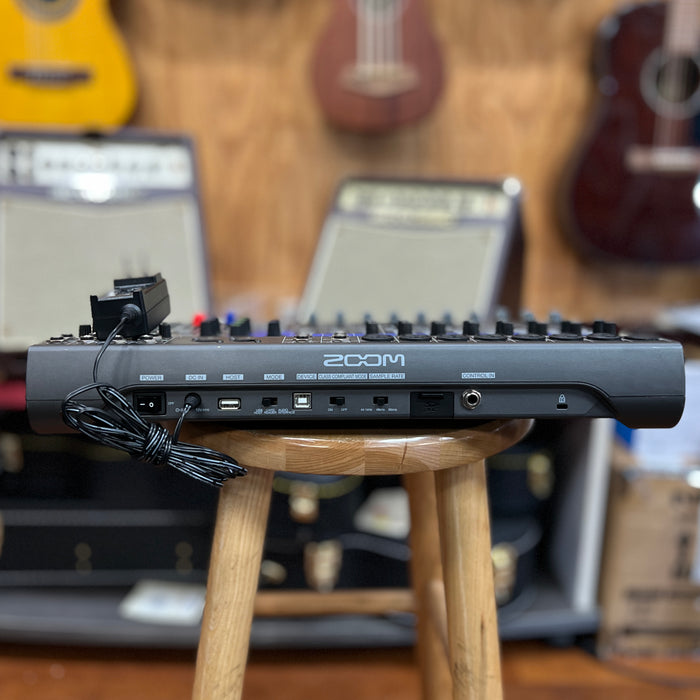 USED Zoom LiveTrak L-12 Digital Mixer Recorder