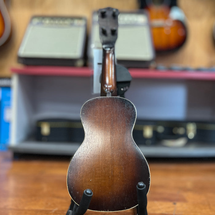 VINTAGE 1960s Silvertone Soprano Ukulele, Brown Sunburst