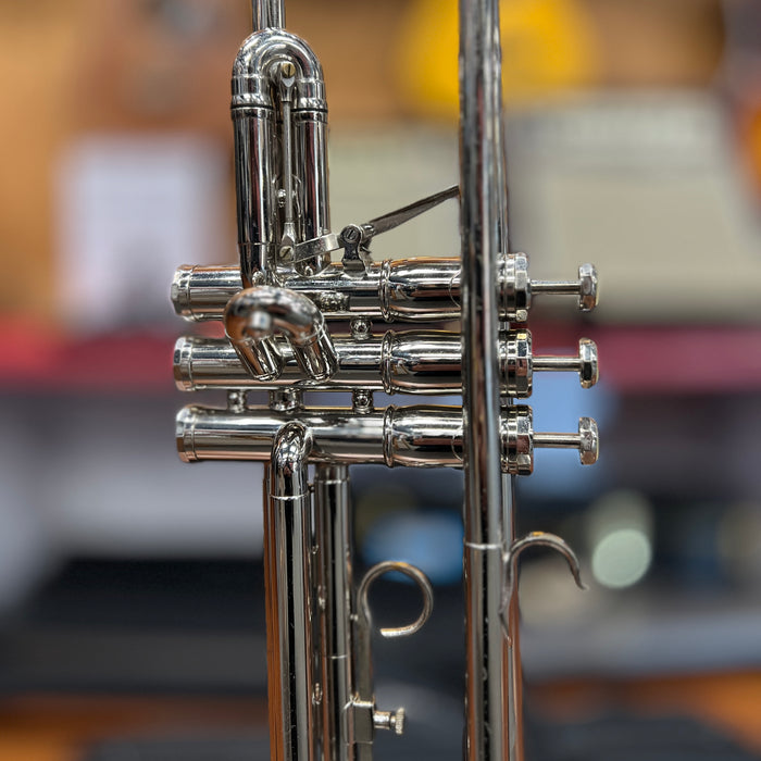 VINTAGE 1969 Olds Studio Trumpet Outfit, Fullerton California, Nickel