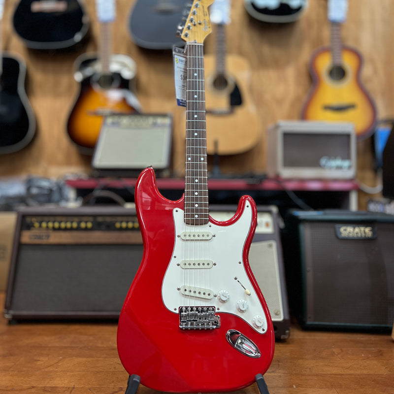 VINTAGE 1989 Fender Squier Stratocaster, Red