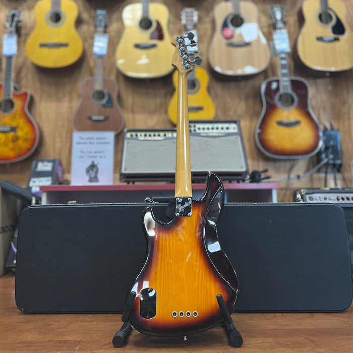 VINTAGE 1997 USA Fender Jazz Bass w/ case , Sunburst