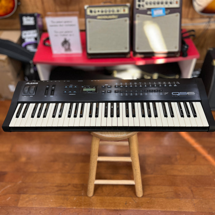 VINTAGE Alesis QS6 Keyboard