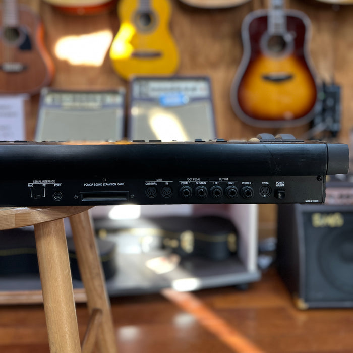 VINTAGE Alesis QS6 Keyboard