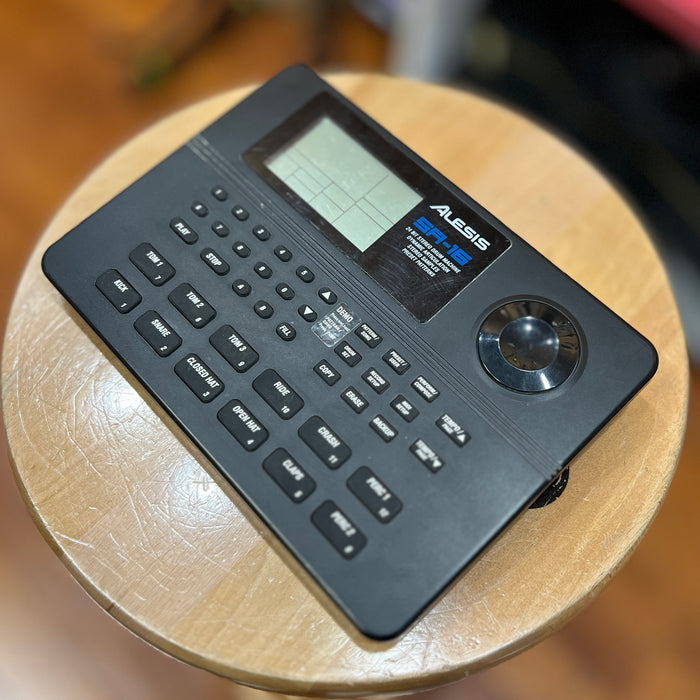 VINTAGE Alesis SR-16 Drum Machine