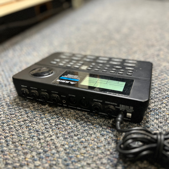 VINTAGE  Alesis SR-16 Electronic Drum Machine