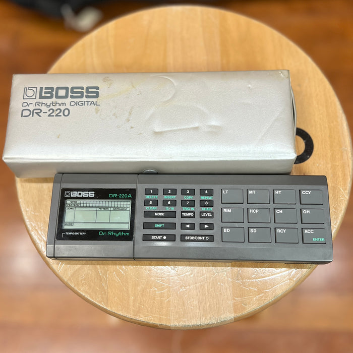 VINTAGE Boss DR-220a Dr. Rhythm Drum Machine w/ Case
