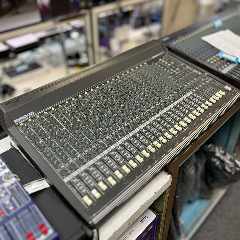 VINTAGE Mackie SR 24-4 -2 24-Channel 4 Bus Pro Audio Mixing Board