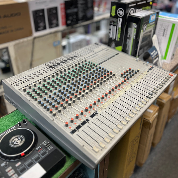 VINTAGE Yamaha RM800 Analog Mixer