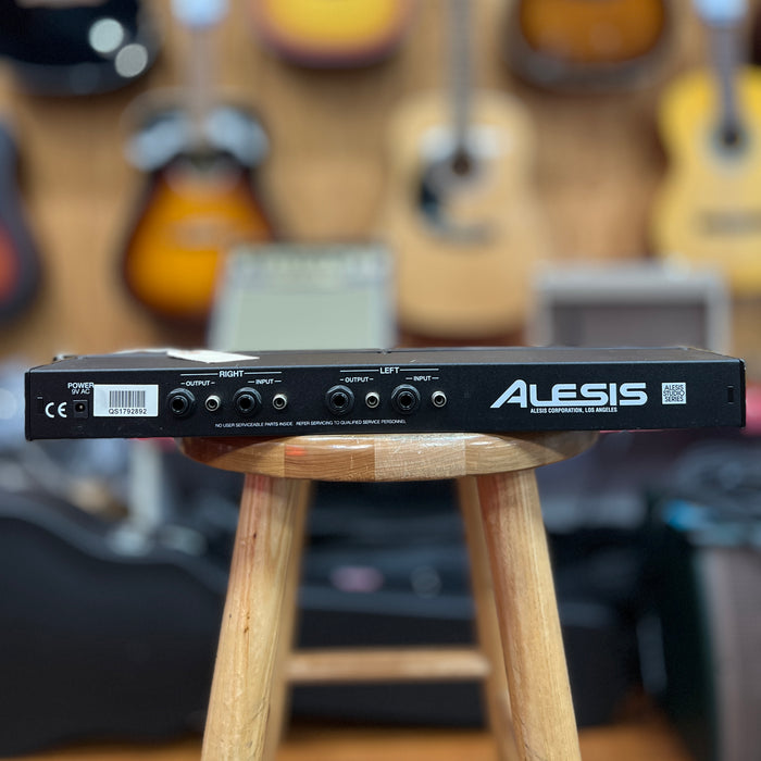 VINTAGE Alesis M-EQ 230 Dual 1/3 Octave Precision Equalizer with Power Supply Black