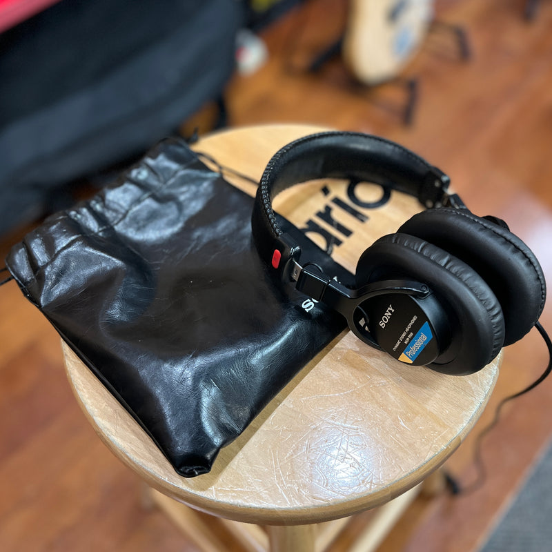 USED Sony MDR-7506 Professional Stereo Monitor Headphones w/ Bag