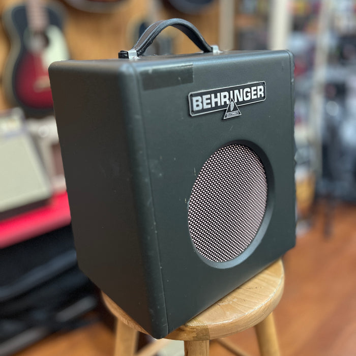 USED Behringer Thunderbird Bx108 Bass Combo Amp