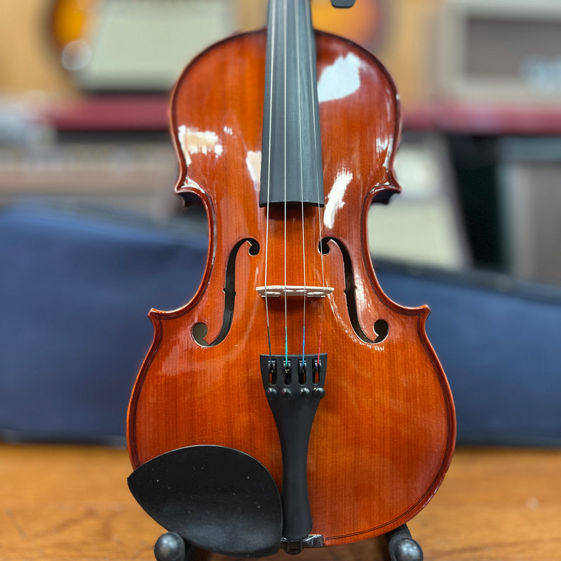 USED Leonardo 4/4 Violin W/Case and Bow