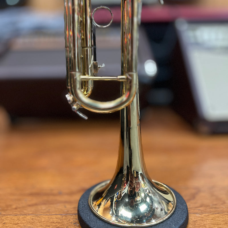 USED Bach TR300 Student Trumpet Outfit w/ Case