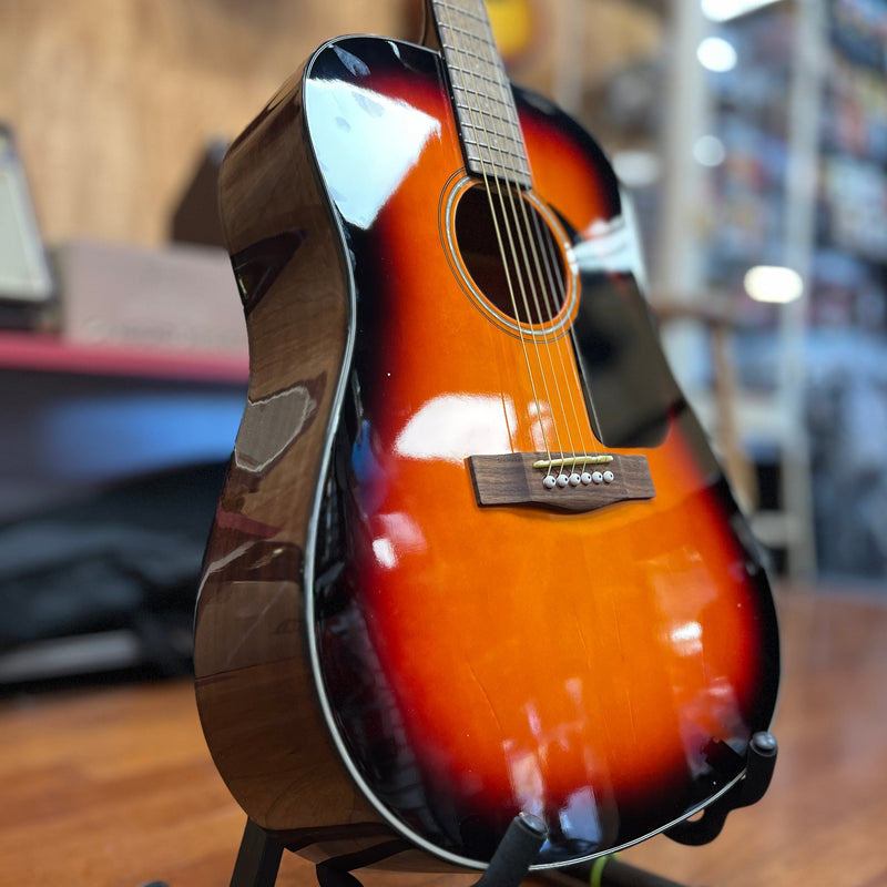 USED Fender CD-60 Dreadnought V3 Acoustic Guitar, Sunburst