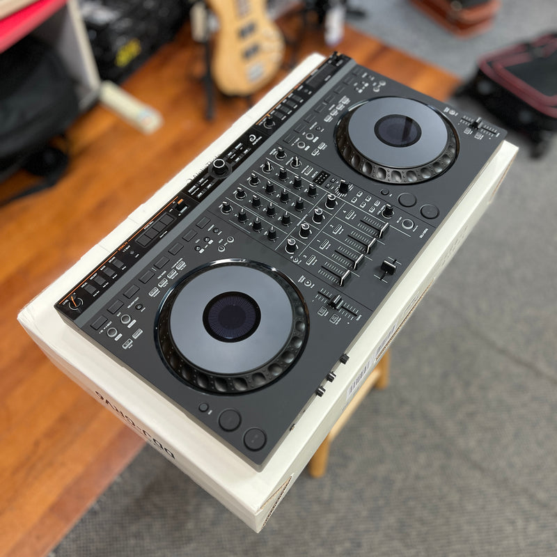 USED MINT AlphaTheta DDJ-GRV6 4-channel DJ Controller