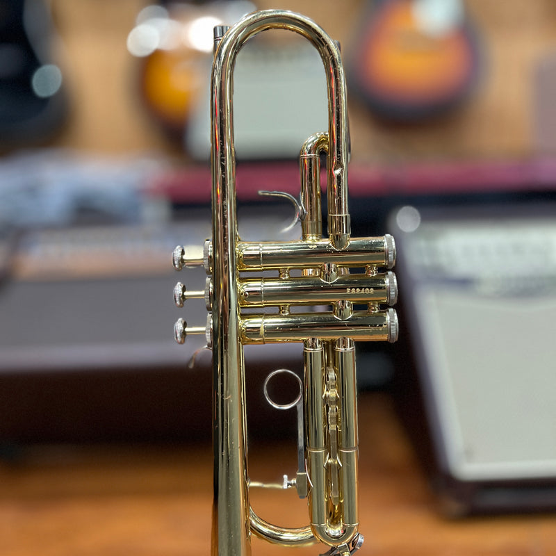 USED Bach TR300 Student Trumpet Outfit w/ Case