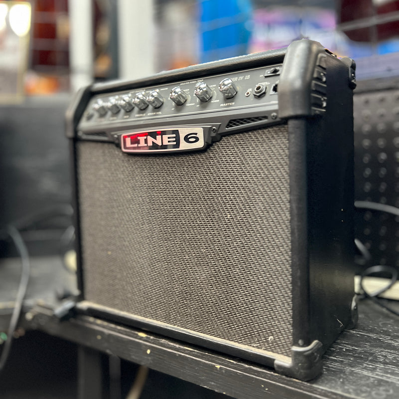USED Line 6 Spider IV 15 Combo Guitar Amp
