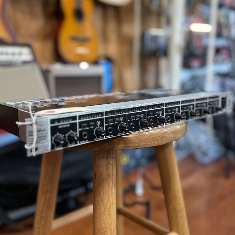 USED Behringer HA8000 - Headphone Amplifier