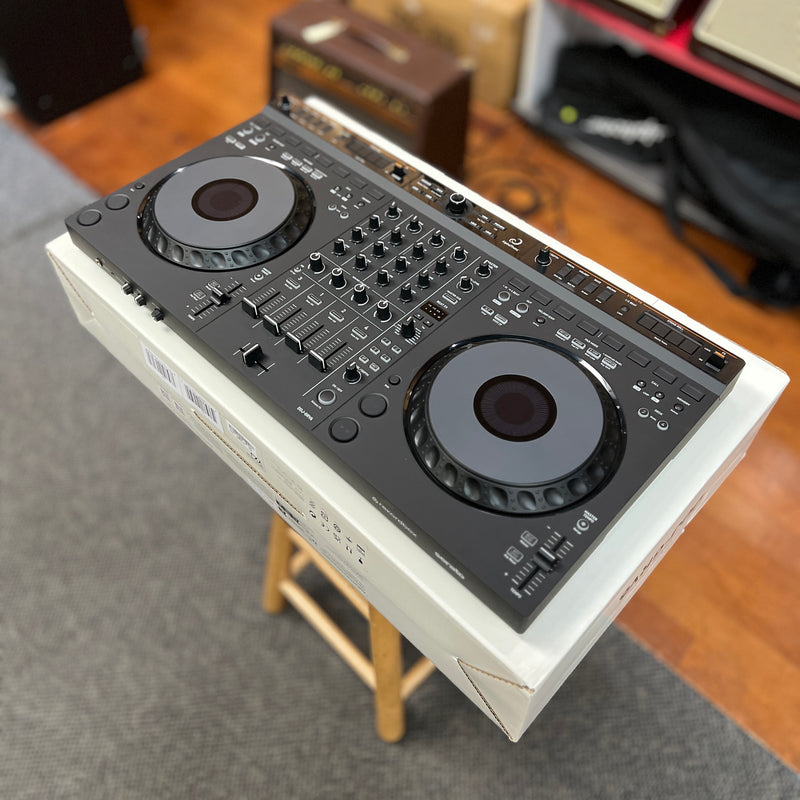 USED MINT AlphaTheta DDJ-GRV6 4-channel DJ Controller