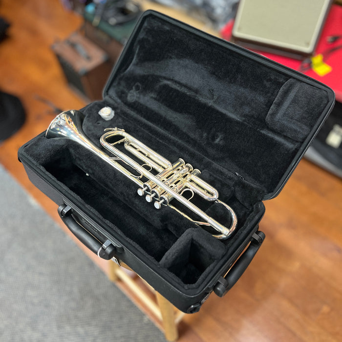 USED Yamaha YTR4335GSII Intermediate Silver Trumpet Outfit (Z86274)