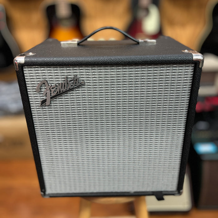 USED Fender Rumble 25 Bass Combo Amp