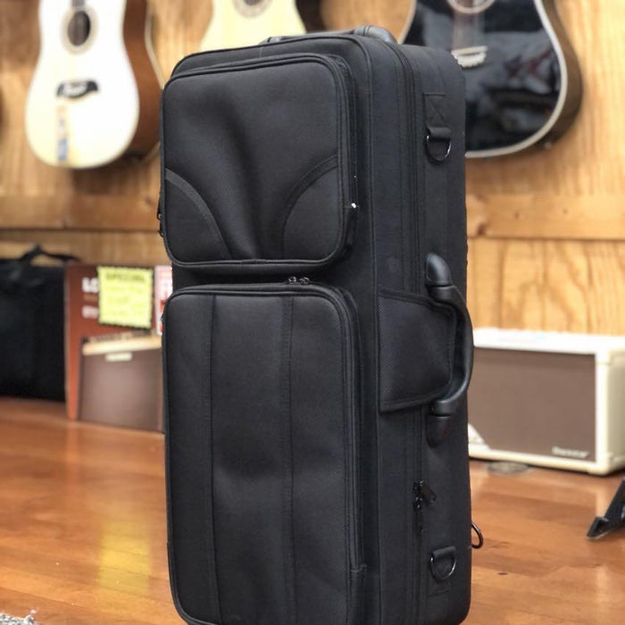 Strauss Super 70 Intermediate Alto Saxophone Outfit, Gold Lacquer