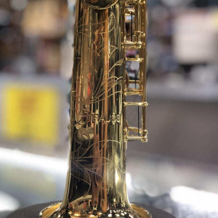 Strauss "Super 70" Intermediate Soprano Saxophone Outfit